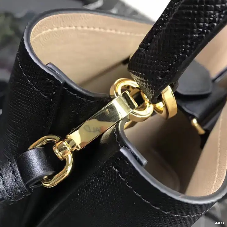 1907BP0019 Prada Bags 0716